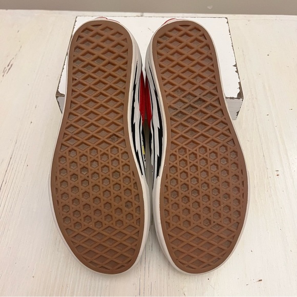 Vans Customs Off The Wall Dog And Car Macaroon Print Shows Size Women 5 Men 3.5 - Picture 7 of 7